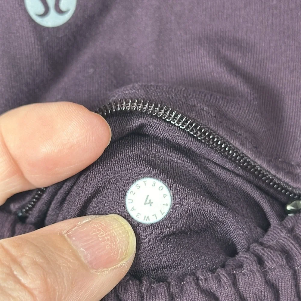 Lululemon lead the pack purple hoodie size 4.
